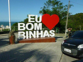 Apartamento 12 - Bombinhas - 200 metros da praia